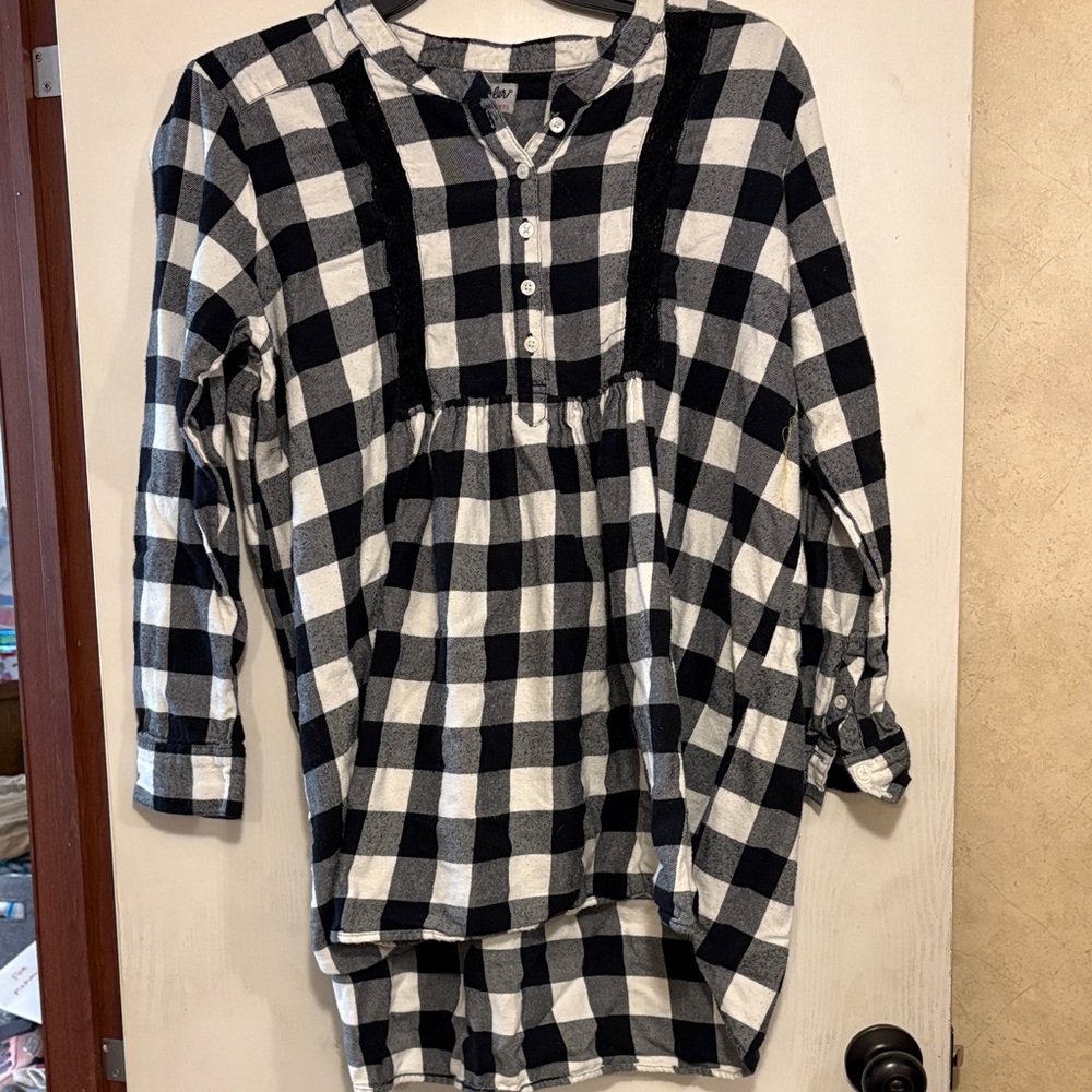 Wrangler Black and White Checkered Top